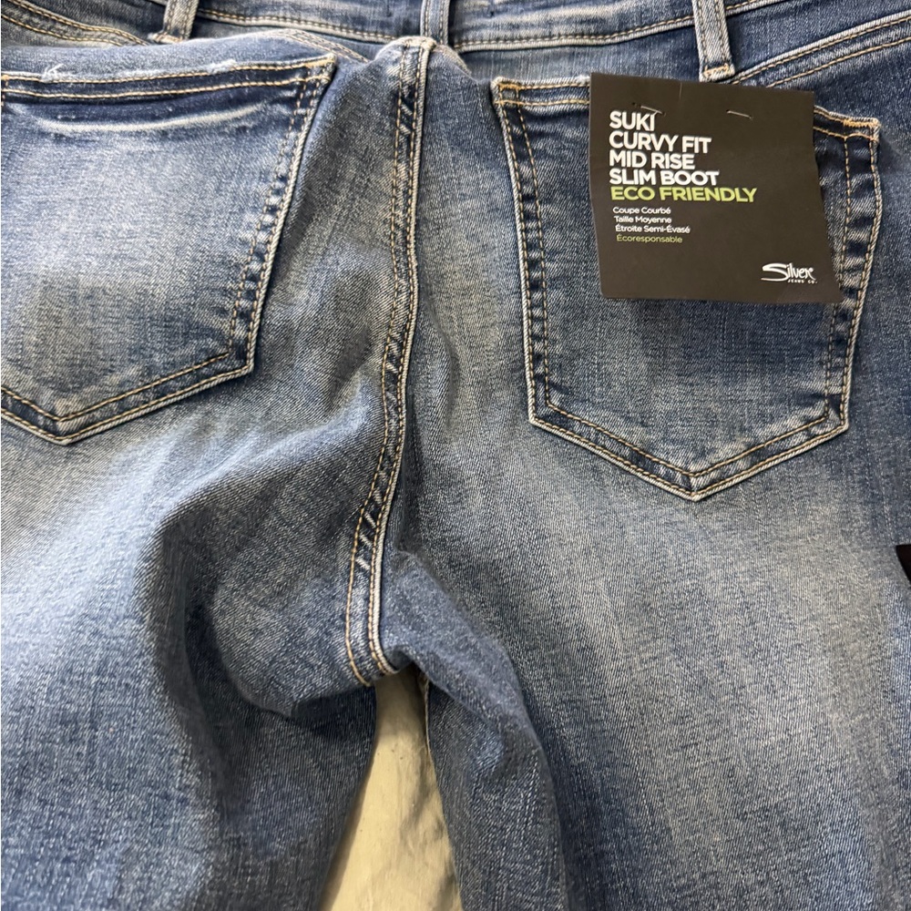 Silver Jeans Co Women’s  Slim Boot jeans in indigo
